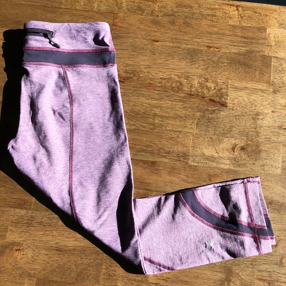 Lululemon Crops - Picture 2 of 3